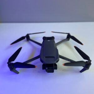 DJI Mavic 3 Fly More Combo – SEMINOVO