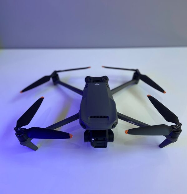 DJI Mavic 3 Fly More Combo - SEMINOVO - Image 2