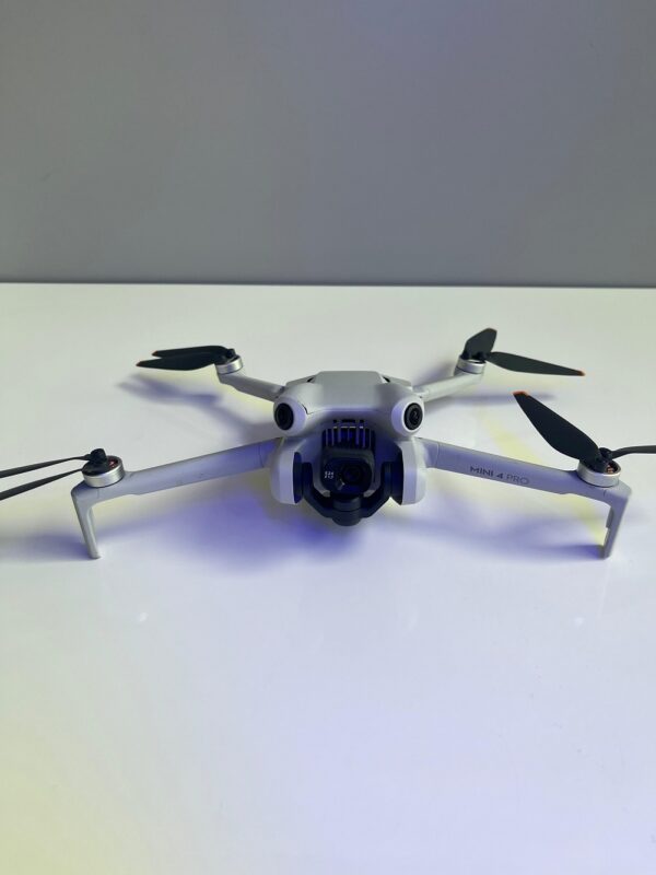 DJI Mini 4 PRO Fly More Combo 34MIN (DJI RC 2) - SEMINOVO – Completo Mostruário - Image 2