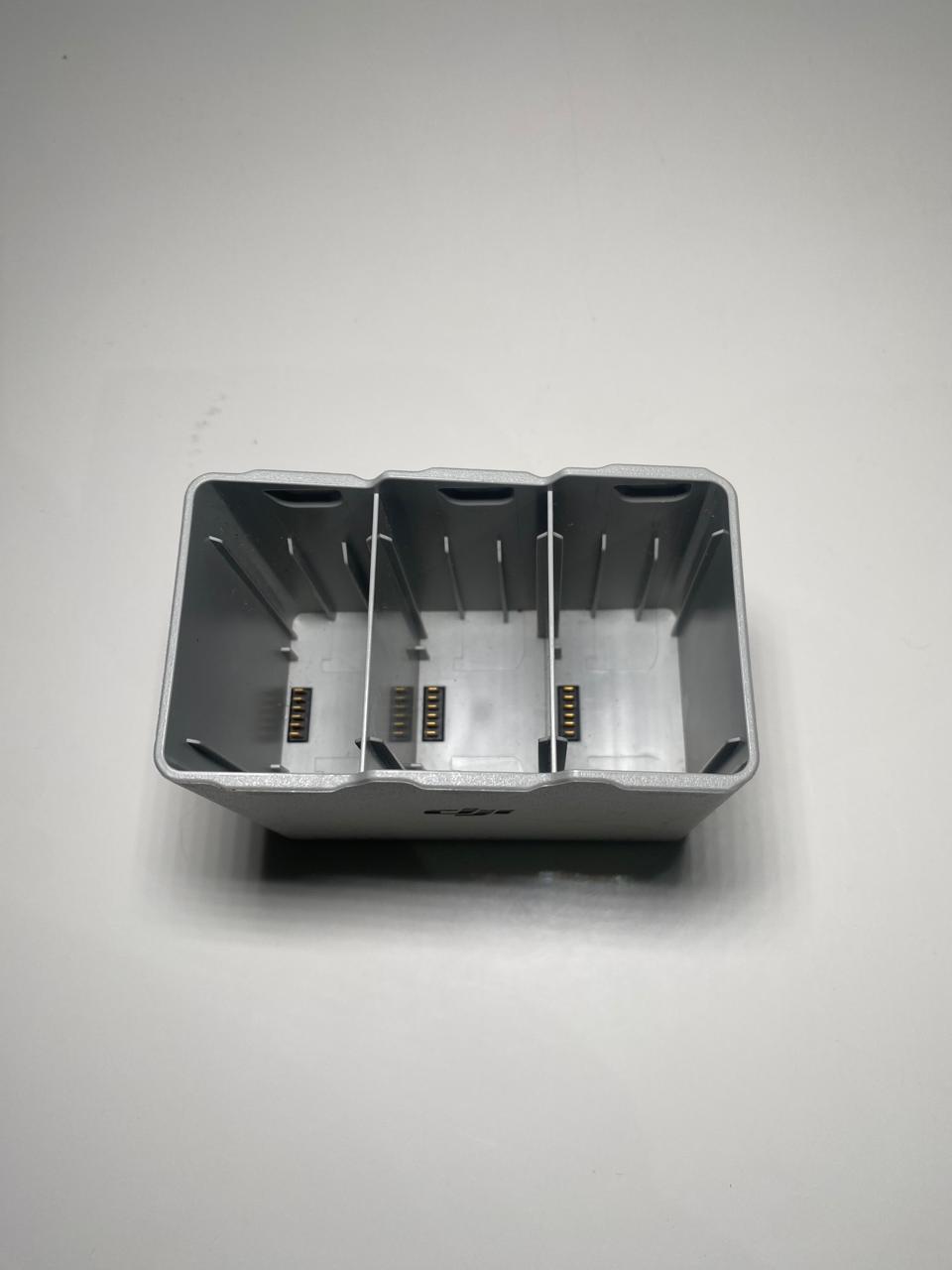 HUB CARREGADOR DJI ORIGINAL (MINI 3 / MINI 3 PRO / MINI 4 PRO) - SEMINOVO - Imagem 3